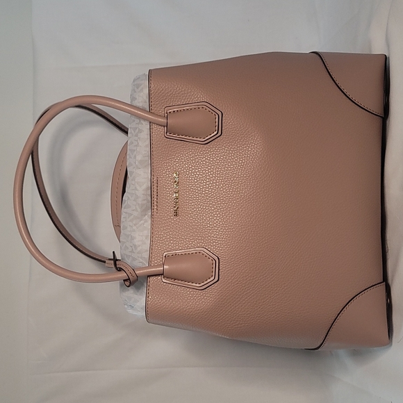 Michael Kors Mercer Medium Center-Zip Tote Bag